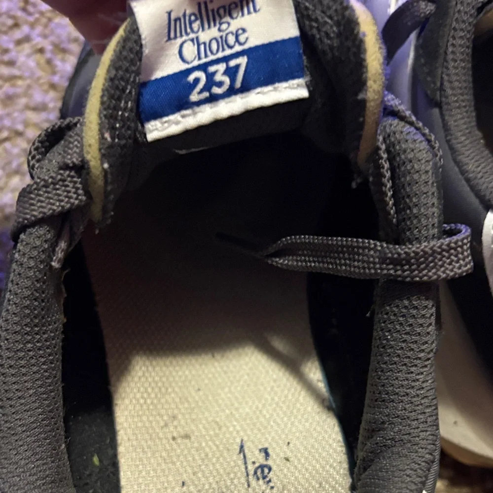 New balance 237 mens size 9 wore a few times - Picture 2 of 3